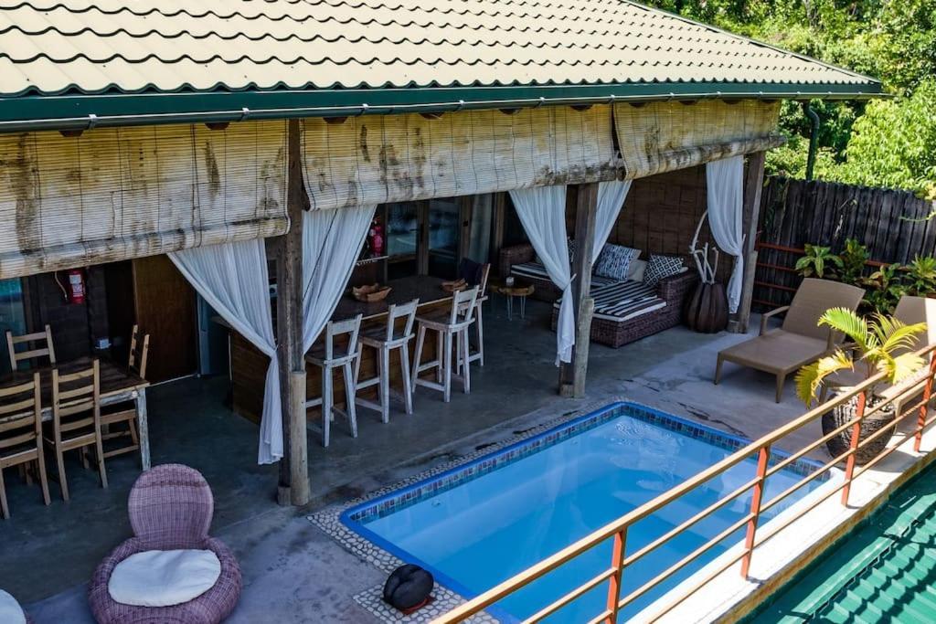 La Pointe Beach Huts Бає-Санта-Анна Екстер'єр фото