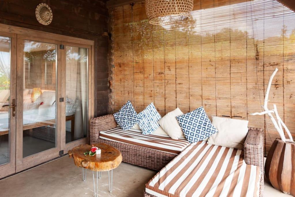 La Pointe Beach Huts Бає-Санта-Анна Екстер'єр фото